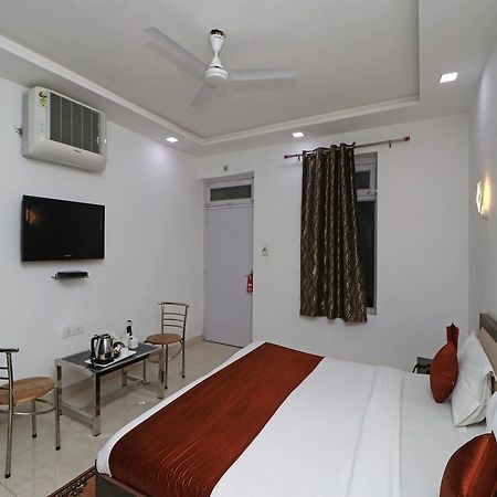 Oyo 11526 Hotel Apollo Agra  Exterior photo